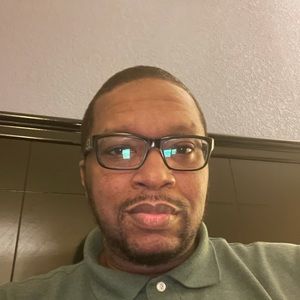 Meet your Posher, Deshawn